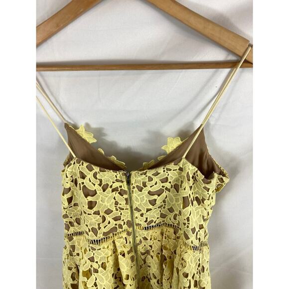 L'atiste Yellow Lace Mini Dress Size Medium - Picture 7 of 8